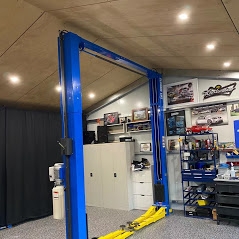 Car Hoist Classic Lift 4000C 4 Tonne Two post Hoist 1